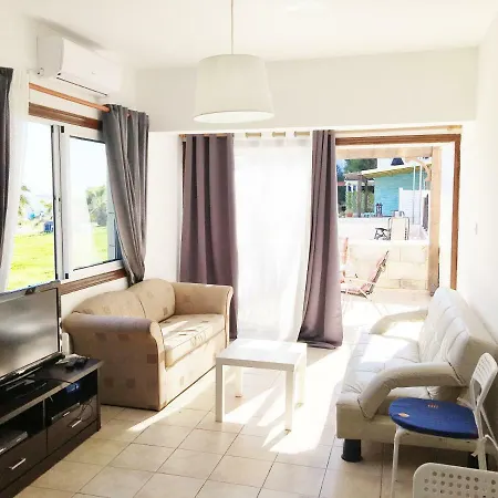 בית נופש House Mesopotamias 32 לרנקה